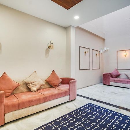 Super Hotel O Pithampur Formerly Ganga Residency Akolia Εξωτερικό φωτογραφία