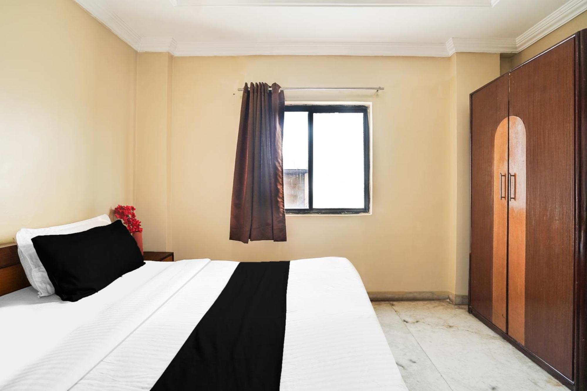 Super Hotel O Pithampur Formerly Ganga Residency Akolia Εξωτερικό φωτογραφία