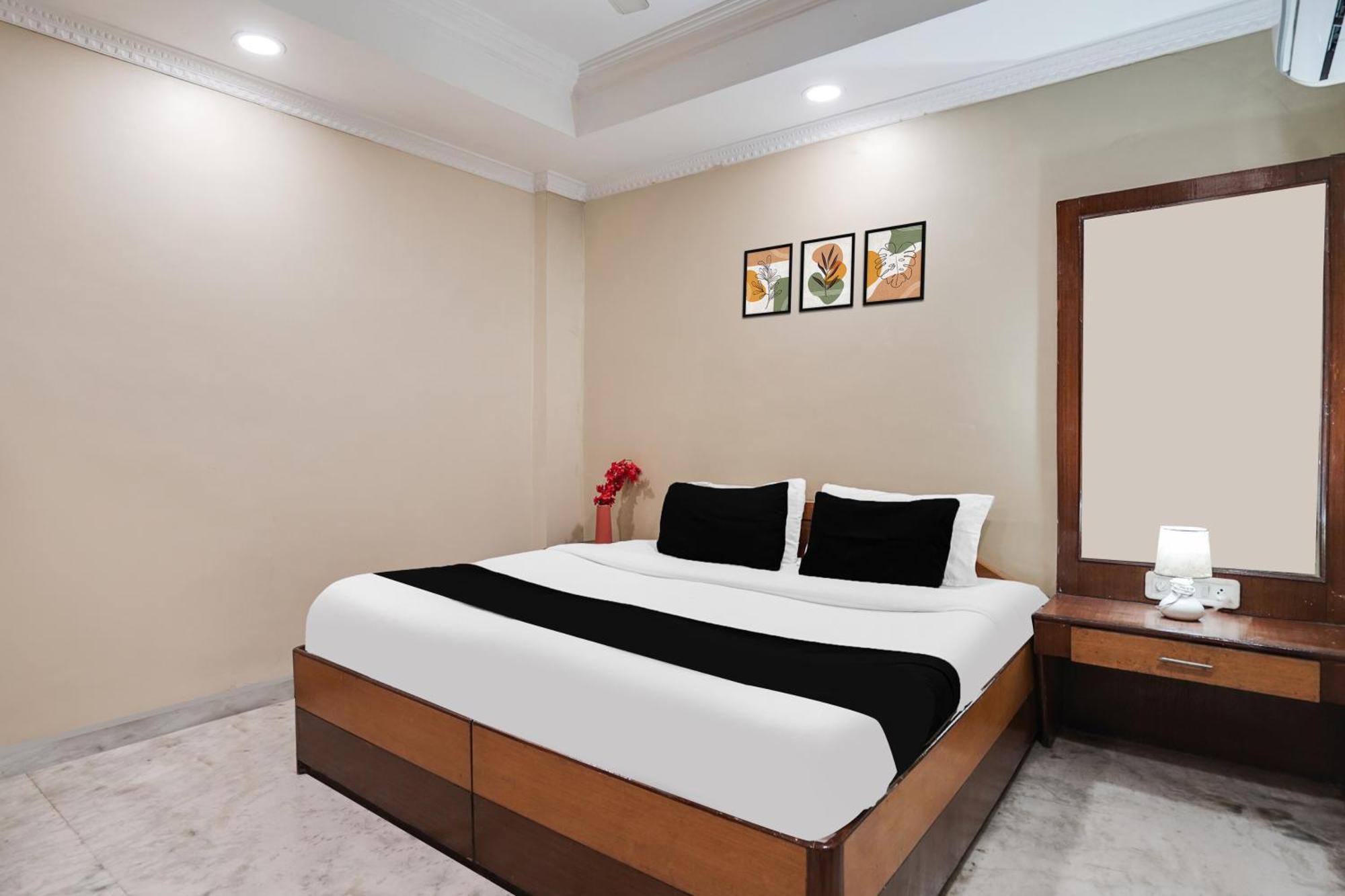 Super Hotel O Pithampur Formerly Ganga Residency Akolia Εξωτερικό φωτογραφία